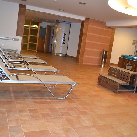 Hôtel Debreceni Postas Udulo Extérieur photo